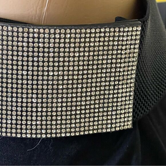 YIK Fung Stretchy Crystal Belt Black with silver Crystals - Picture 5 of 11